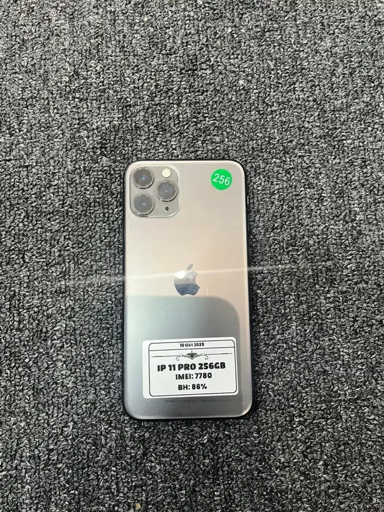 IPHONE 11 PRO 256GB fullset terima tuker tambah/kredit