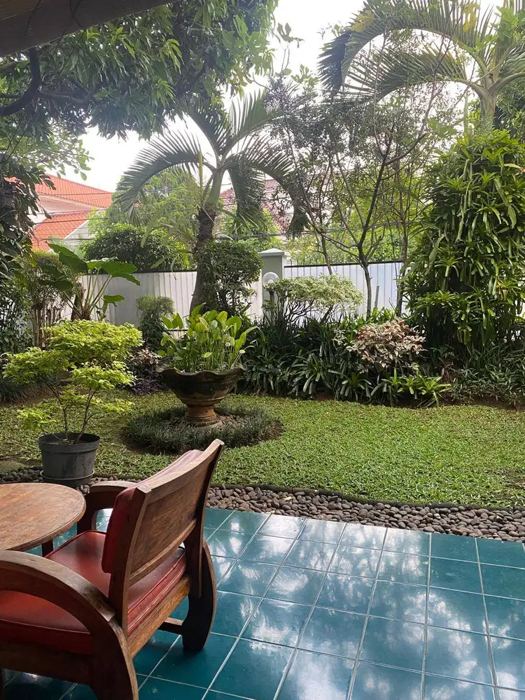 Dijual Rumah Mewah & Kokoh di Kawasan Elit Menteng, Jakarta Pusat