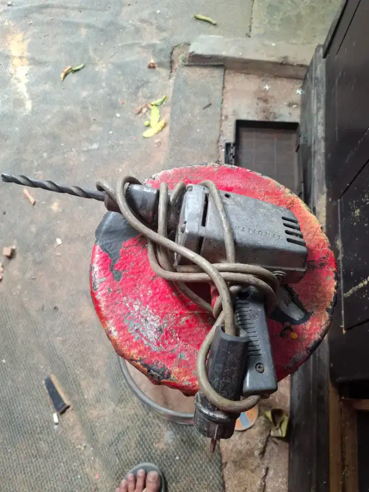Mesin bor besi kayu