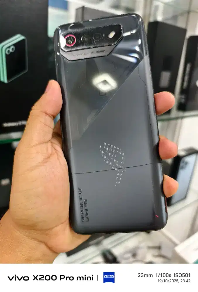 Asus Rog 7 (12/256) Fullset Kaca retak lcd aman