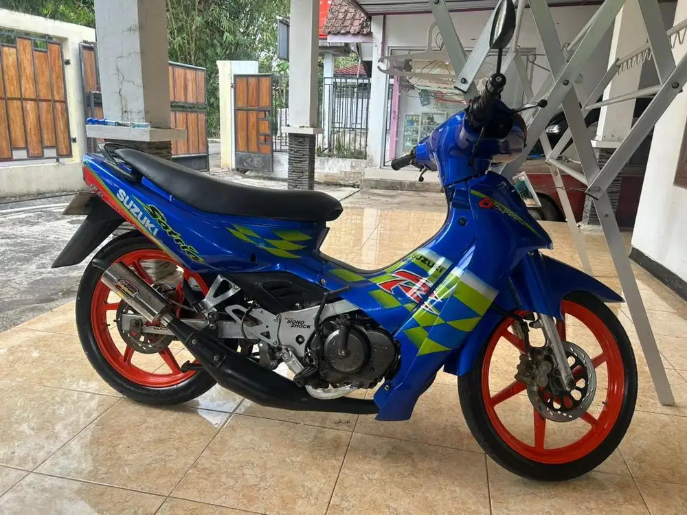 Dijual butuh uang satria kenny roberts