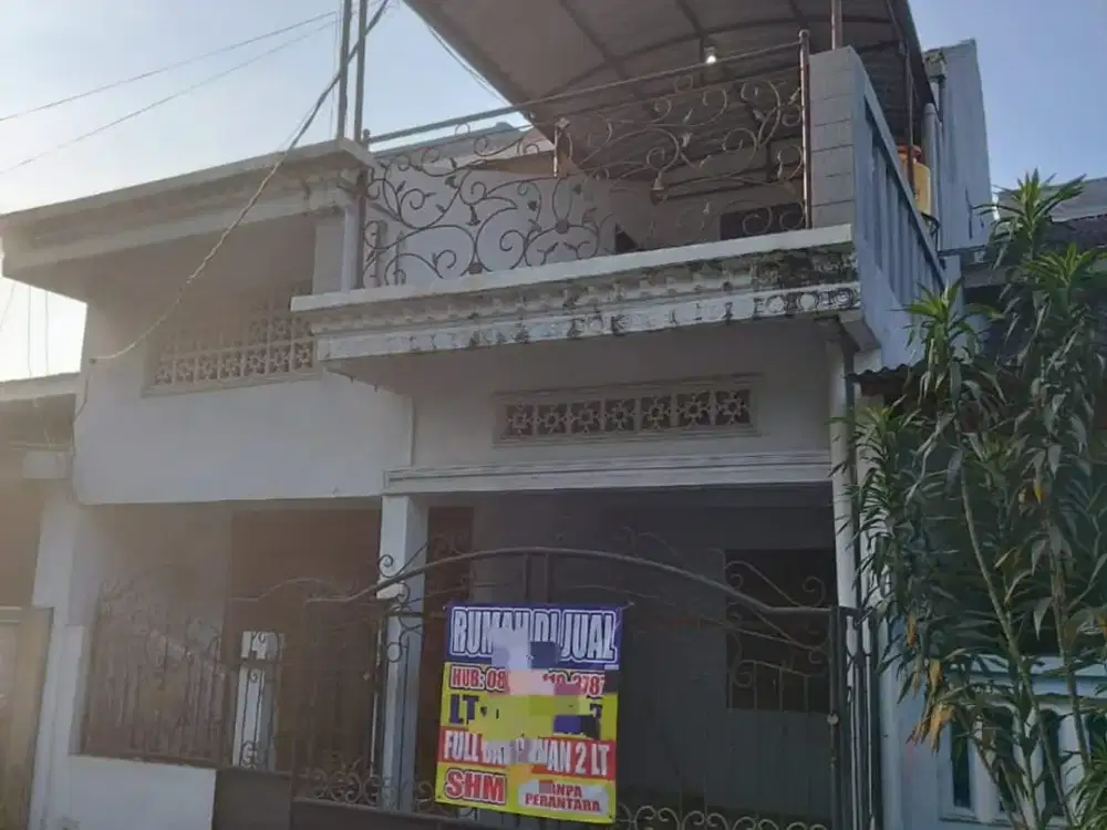Rumah Strategis Gedangan, Sidoarjo 2 Lantai Full Bangunan Cuma 380JT Nett!