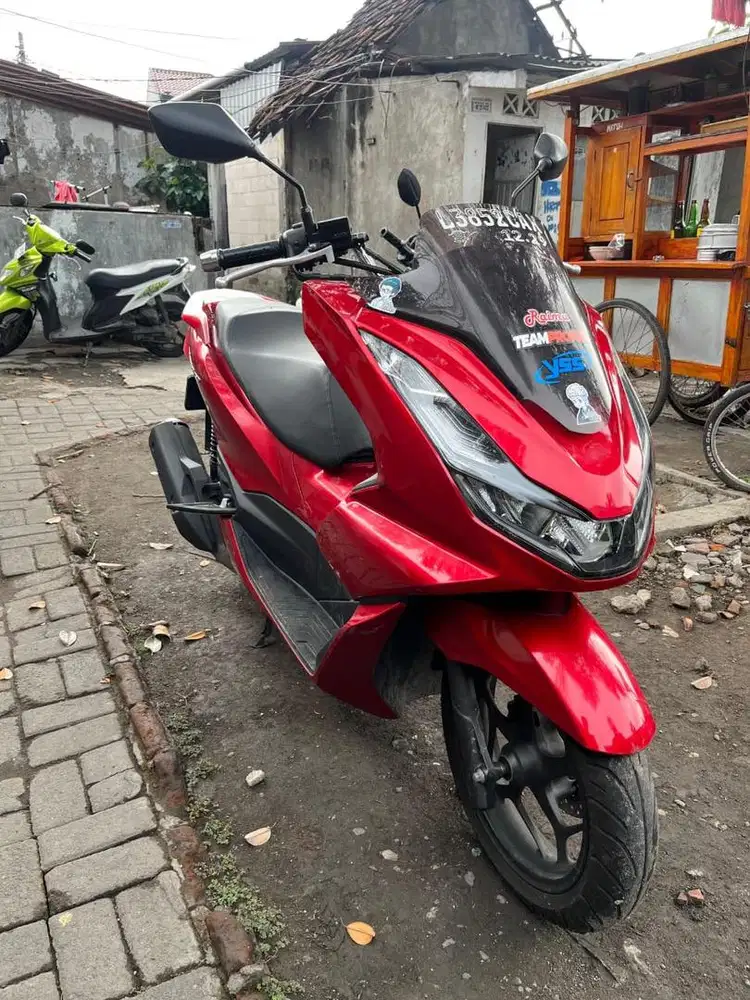 Jual pcx cbs 160 tahun 2024 km rendah