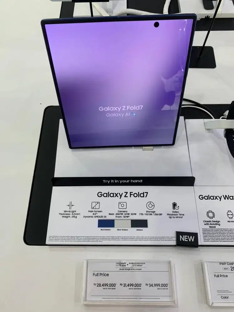 SAMSUNG Z FOLD7