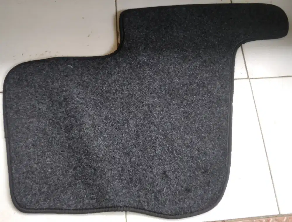 Jual KARPET BELUDRU ORIGINAL AVANZA LAMA