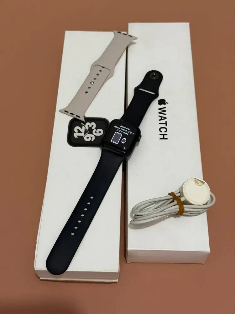 Apple Watch SE gen 1 40mm bh90%