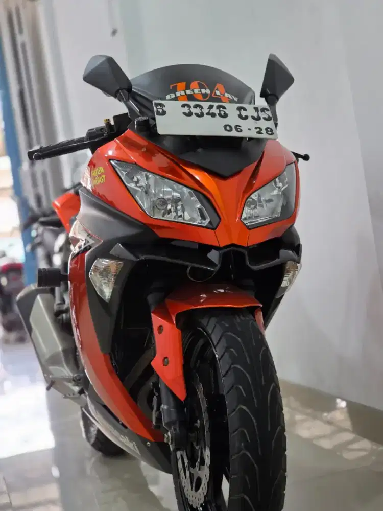 Dp 500rb Kawasaki Ninja 250FI thn 2017 KM 9rb