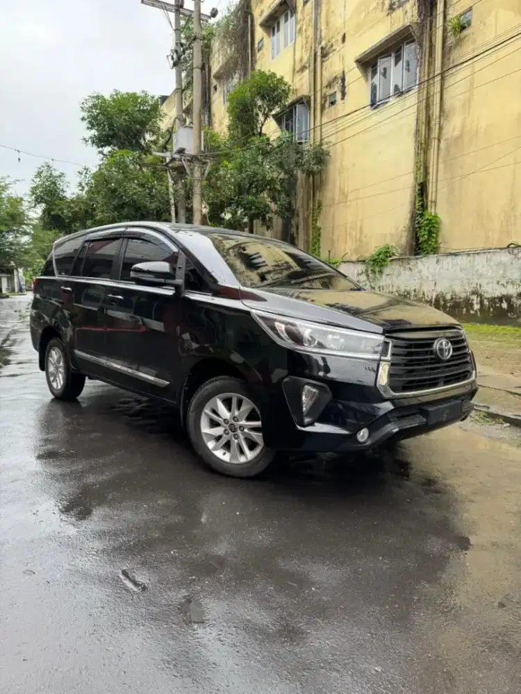 Toyota Kijang Innova Reborn V Diesel Matic 2020 Hitam Solar