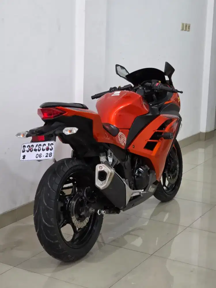 KM 9rb Kawasaki Ninja 250FI thn 2017 Siap Pakai