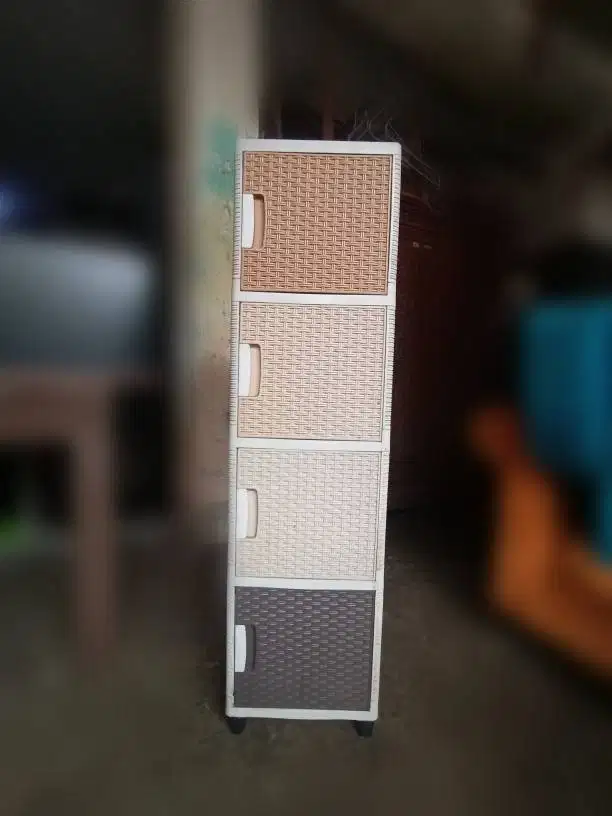 Lemari Kabinet Plastik