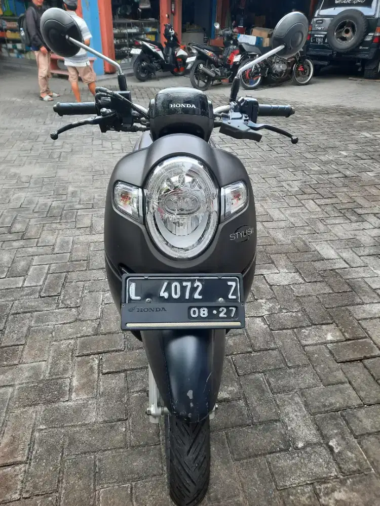 Honda scoopy 2017