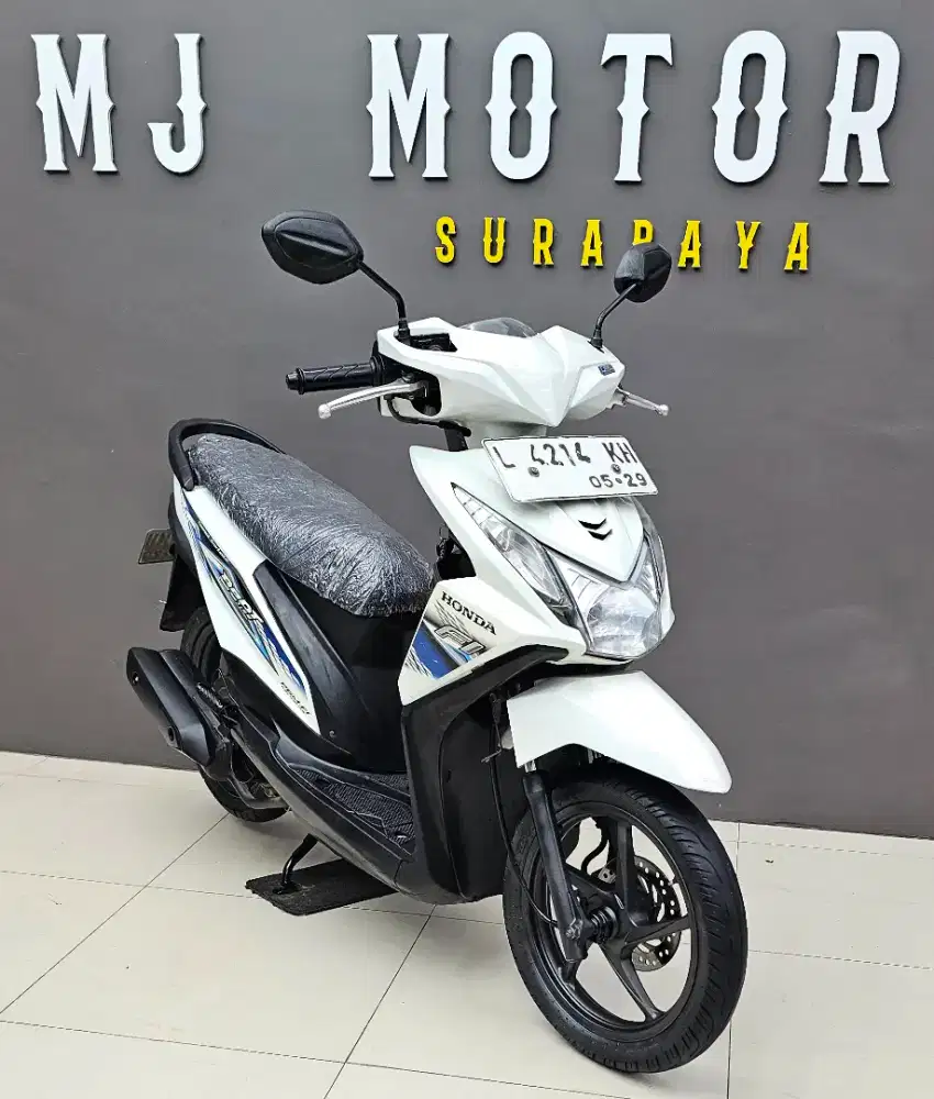 Honda Beat FI tahun 2014 // Cash Only