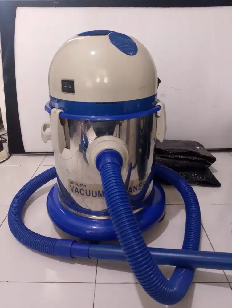WET & Dry Vacuum cleaner