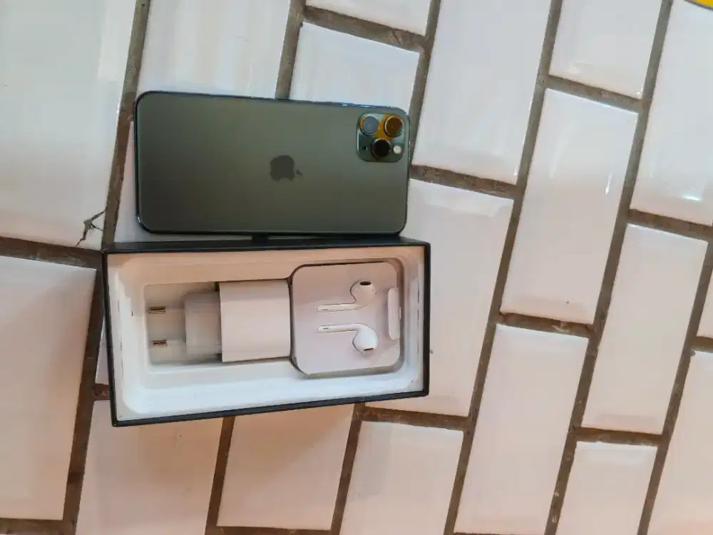 iphone 11 pro max 256gb pemberian baru