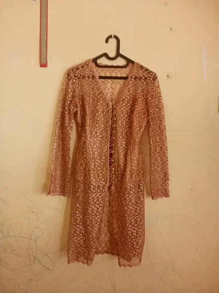Kebaya, rok, celana take all