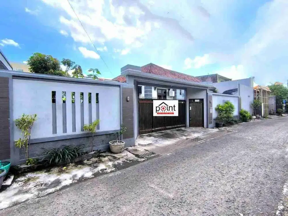 Rumah Mewah Luas Tengah Kota Solo Dekat Manahan
