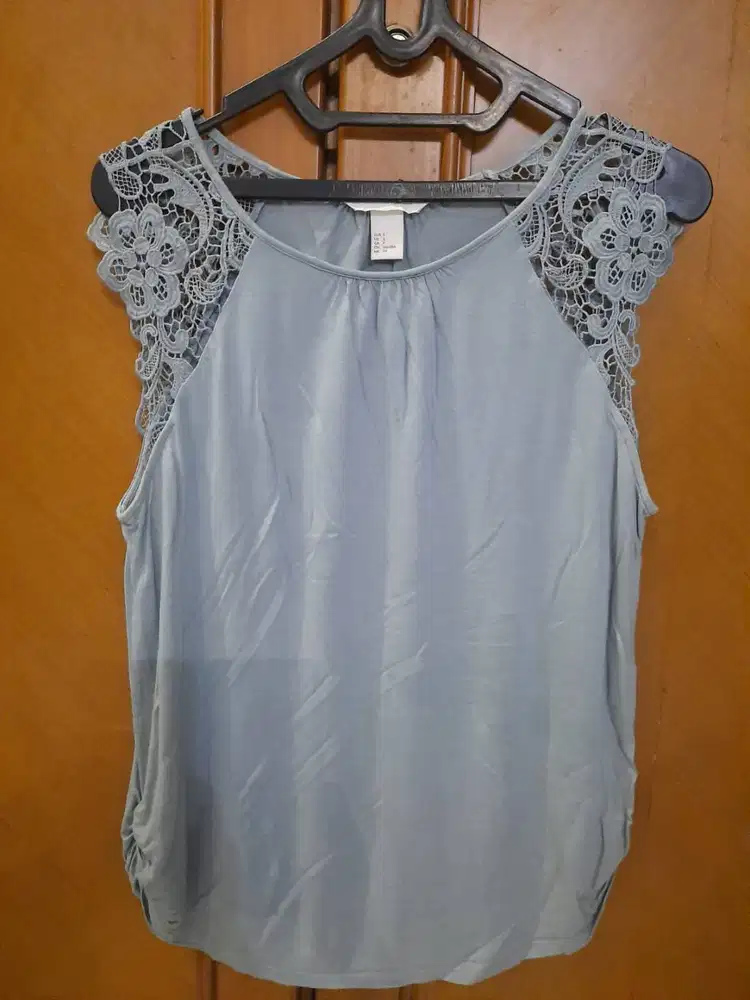 Preloved kaos wanita