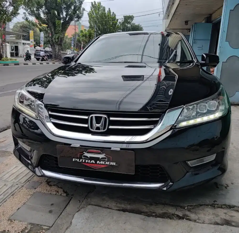 Honda Accord CR2 2.4 VTi-L AT 2013 Hitam