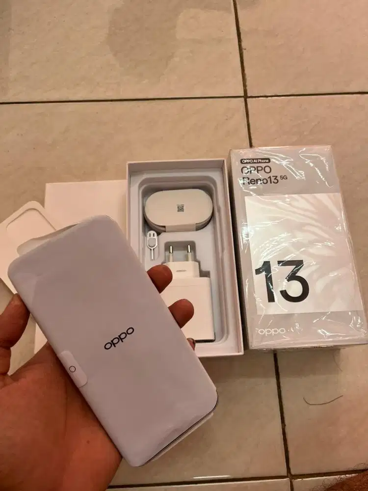 Oppo Reno 13 5G