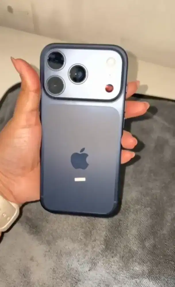 I- PHONE 17 PRO MAX