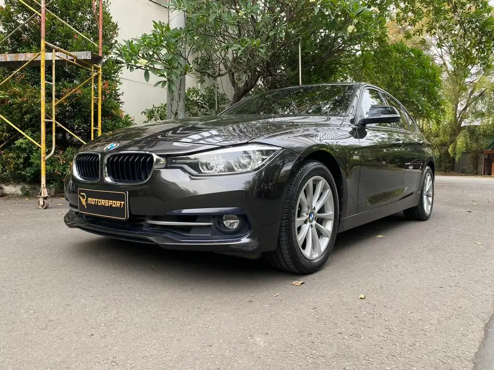BMW 320i Sport 2016 Low km Record 320