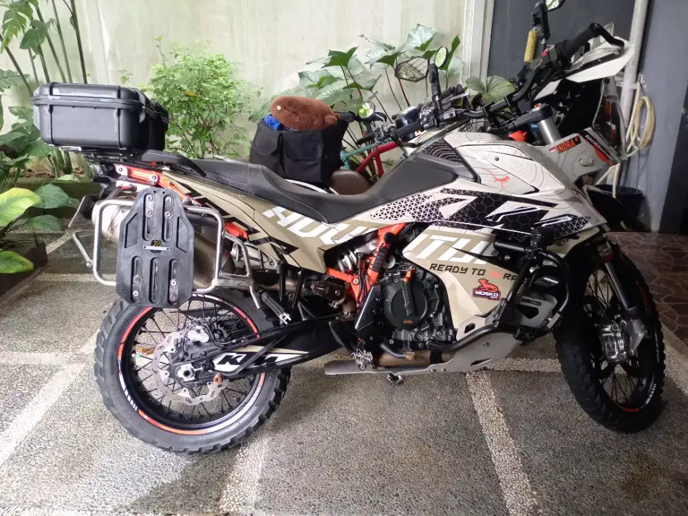 KTM 790 Adventure 2020 plat B FP