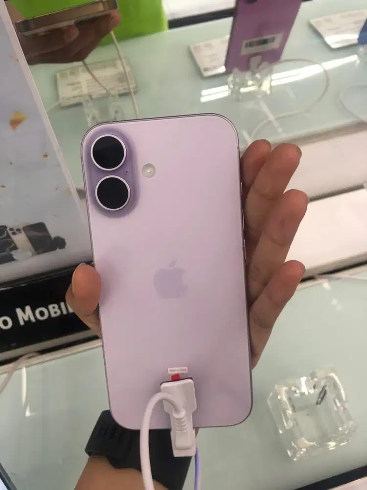 CICILAN IPHONE 17 255