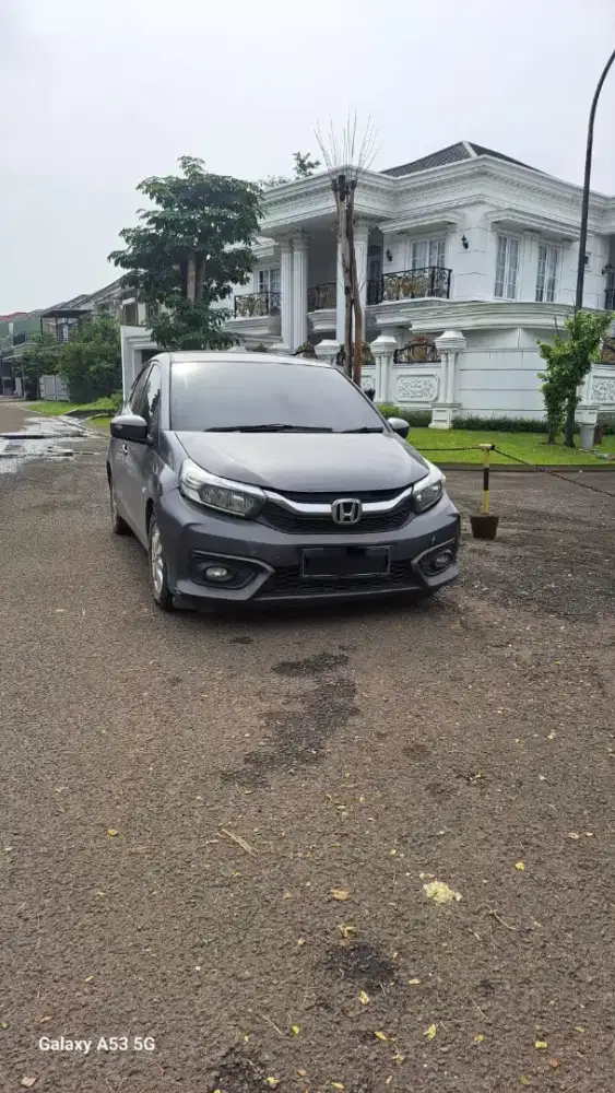 DIJUAL BORONGAN MURAH Brio Satya 2019 & VW Golf 2004
