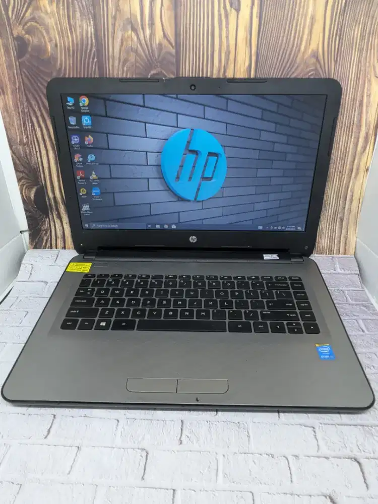 Laptop HP 14-AC221TX Core I3 SSD Ram 4 Dual VGA Normalan Siap Pakai