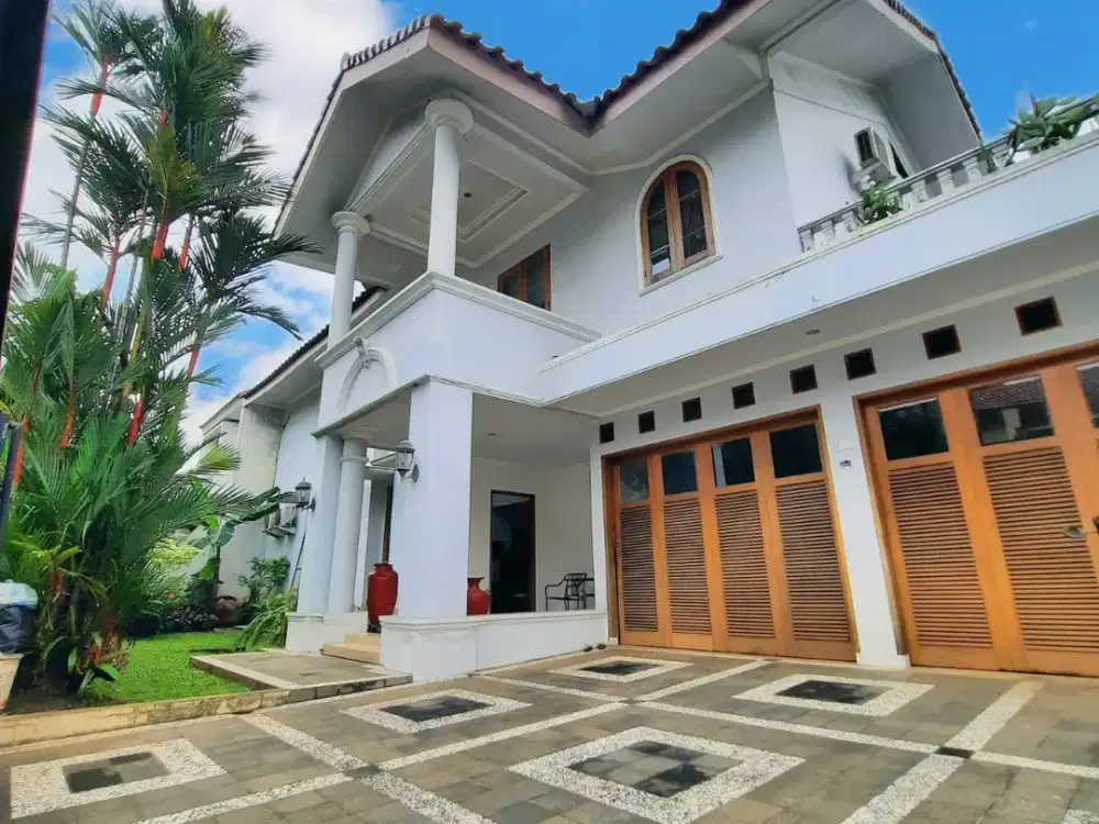 Dijual Rumah Mewah di Kawasan Veteran, Bintaro, Jakarta Selatan