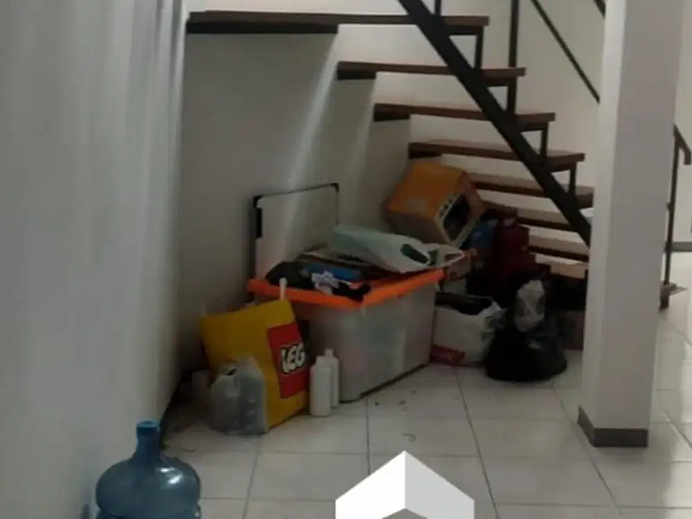 Dijual rumah nyaman komplek Setra Duta