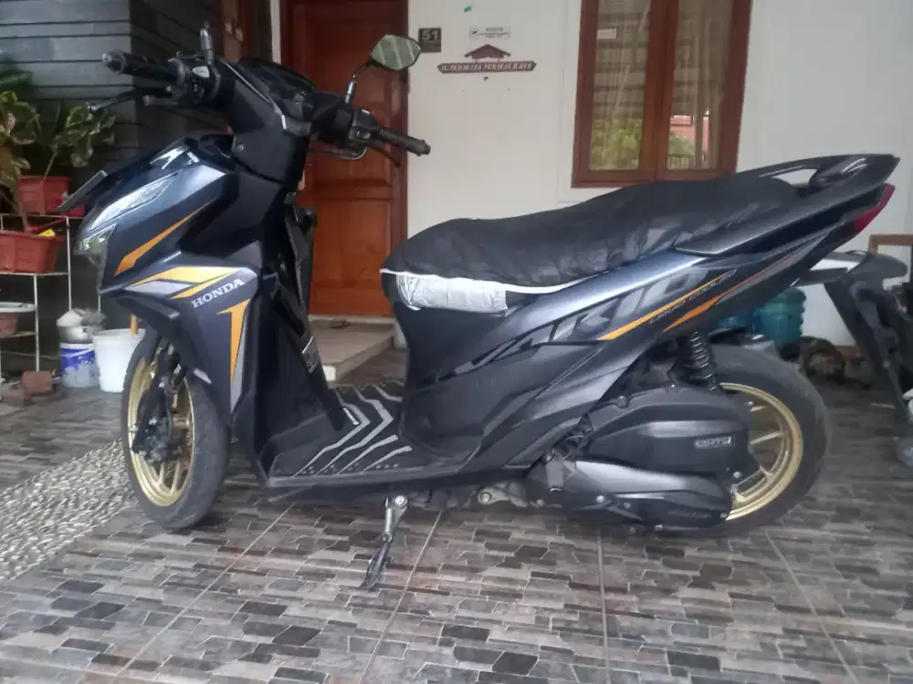 Dijual Motor Honda Vario