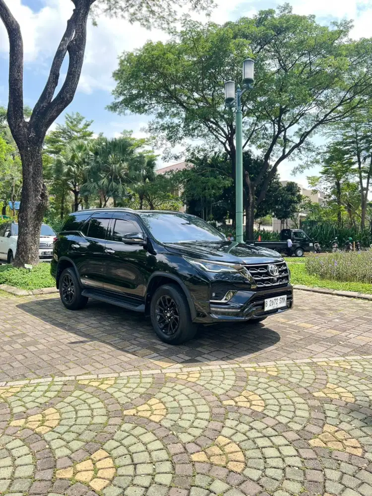 Mulus Diesel Terbaru Like new Toyota Fortuner 2.8 GR Sport 2022 Mulus