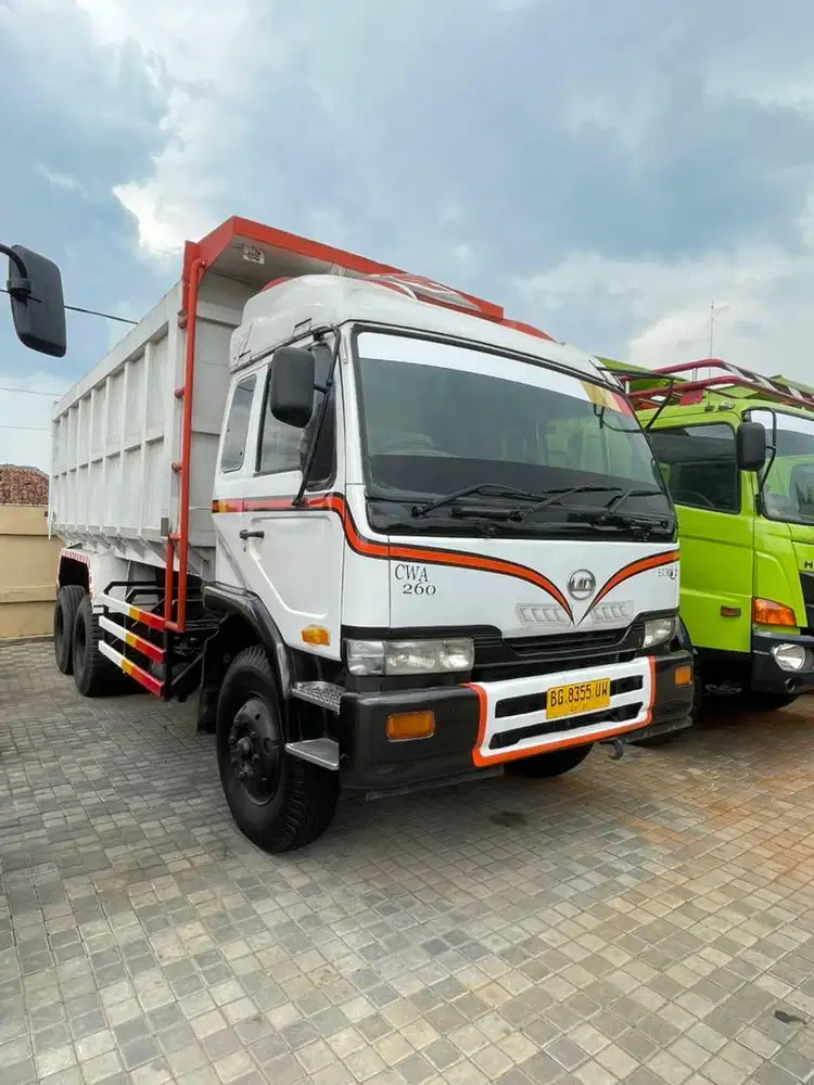 DUMP TRUK NISSAN CWA 260MX TAHUN 2014