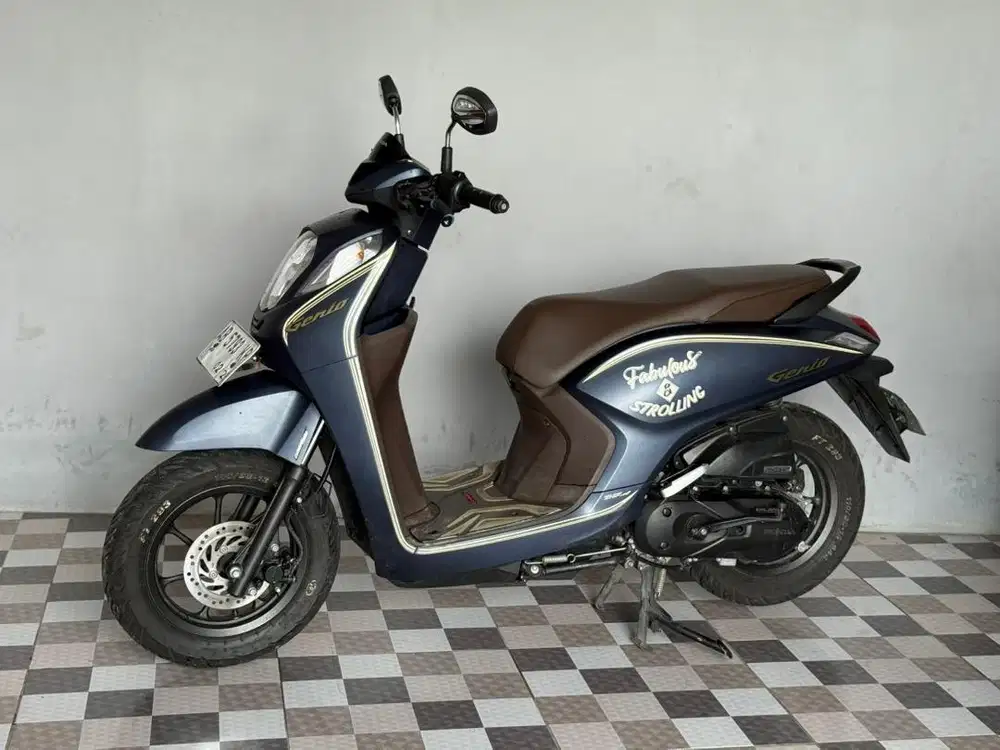 Honda genio 2023 km 10 rbuan