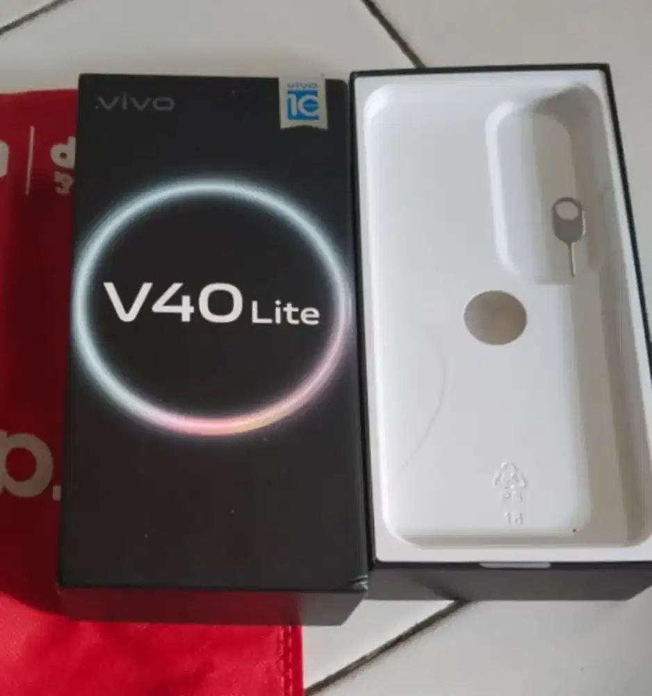 VIVO V40 LITE RAM 8+8/128