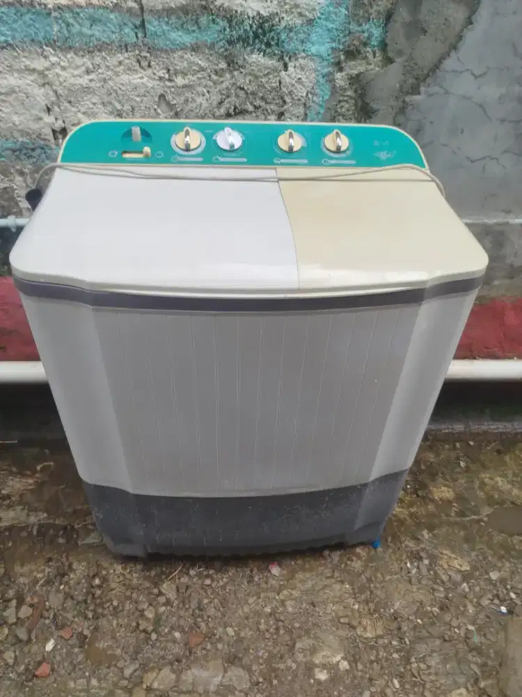 Bismillah dijual mesin cuci LG normal