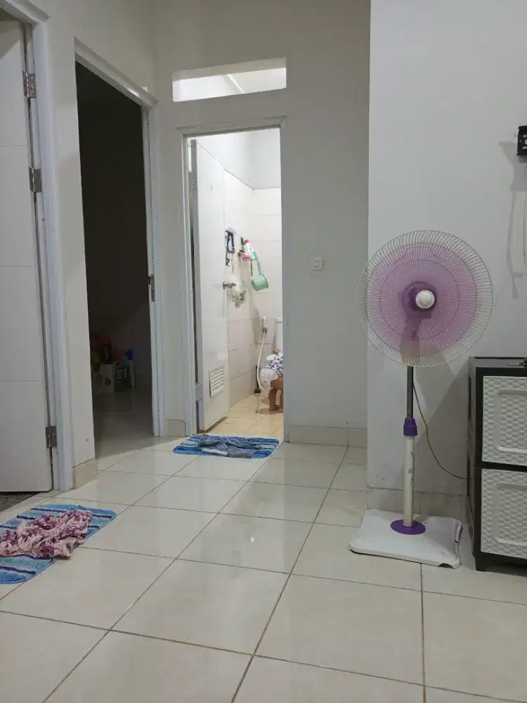 Cari pengasuh anak