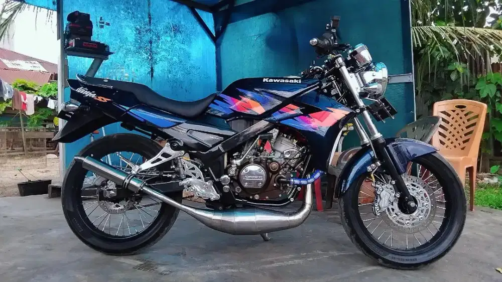 Ninja M tahun 2008 sudah stel ganteng,siap touring kemana aja