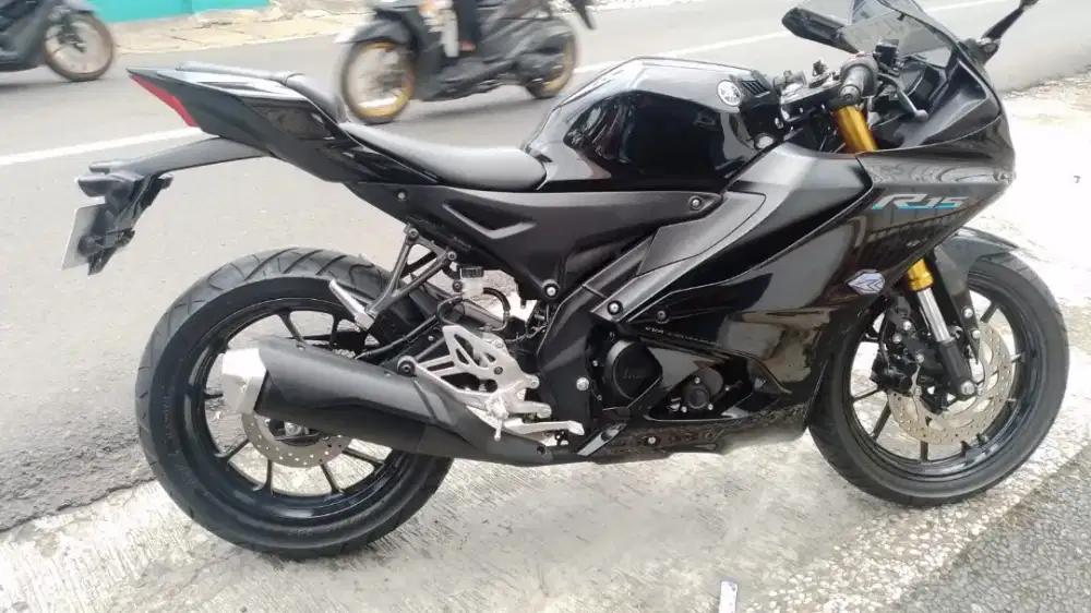 R15 V4 NEW 2022 PROMO DP 1 JUTA UNIT GRESS BERGARANSI SEPERTI BARU