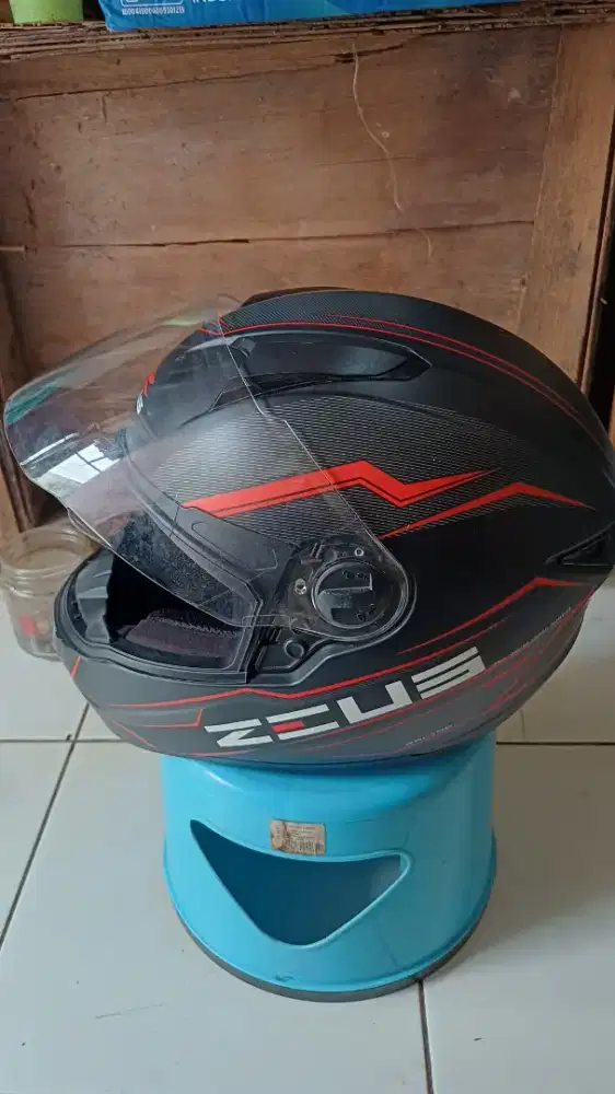 Jual helem bekas full face