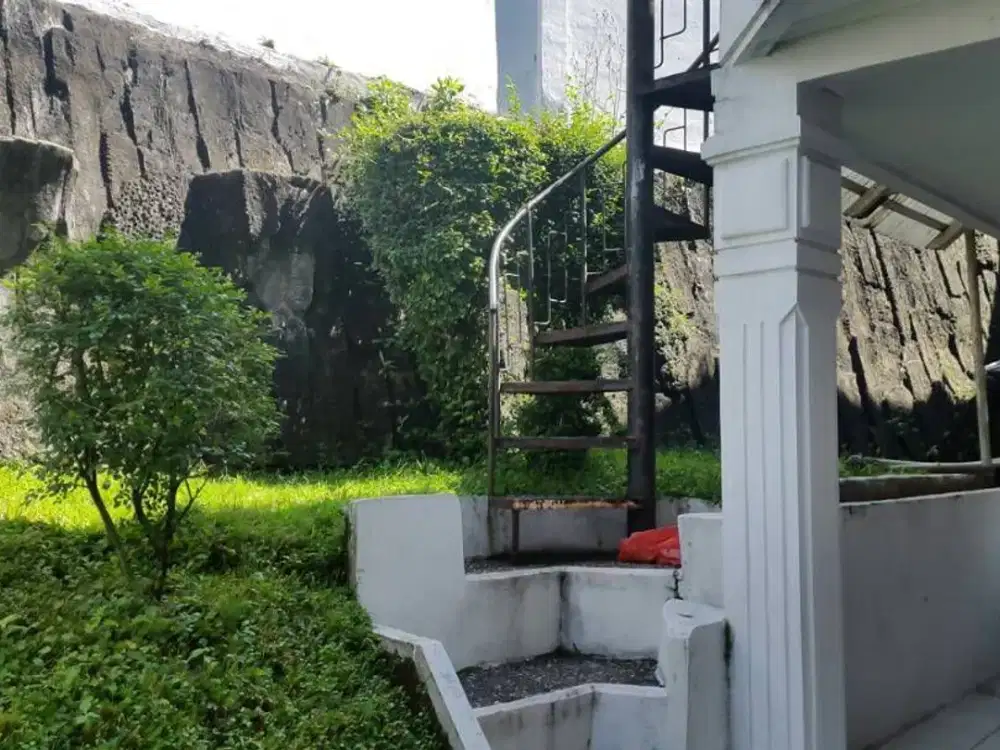 Best Price! Rumah siap huni lokasi nyaman di surya setra kota Bandung