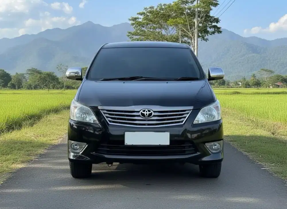 Toyota Grand Innova 2.0 G BSN AT
Tahun : 2013