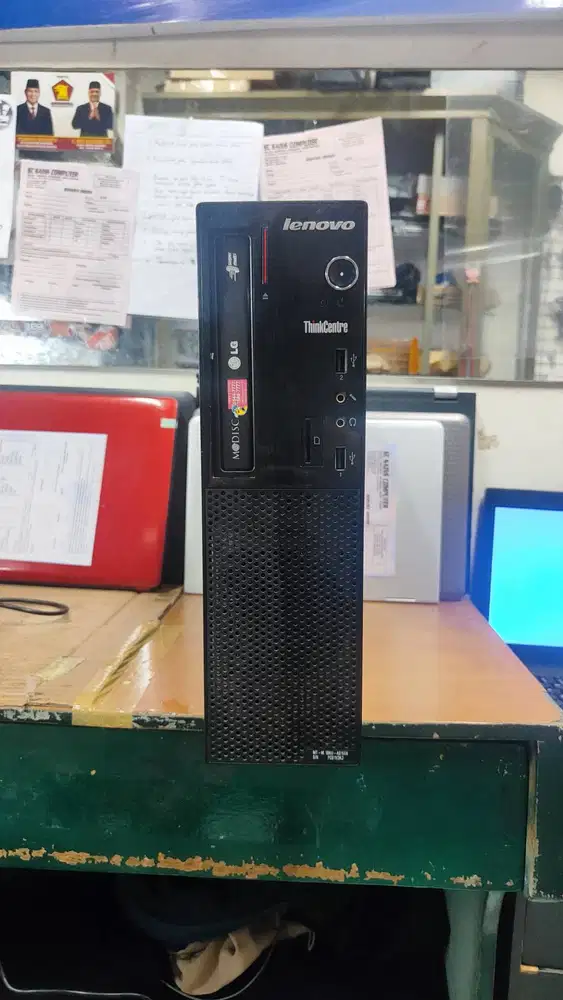 PC Lenovo Thinkcentre i5 gen 4, ram 4GB, SSD 240GB