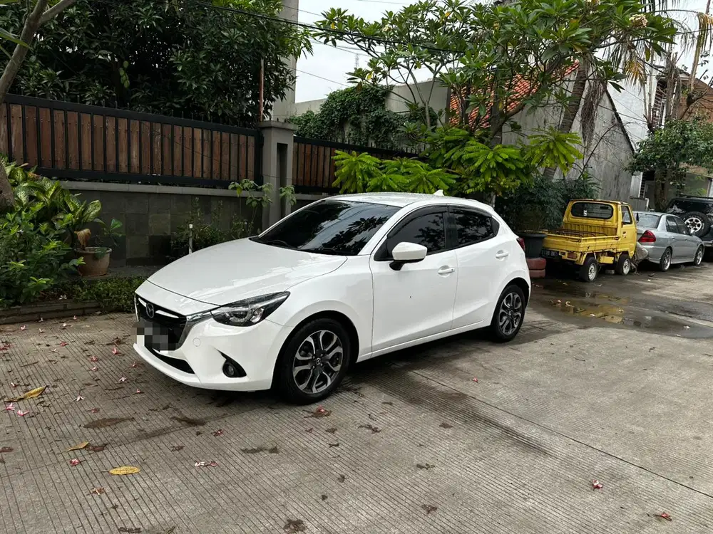 Mazda 2 2015 Bensin