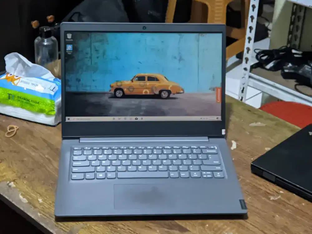 Laptop Lenovo Ideapad V14 Amd 3020e Ram 4 GB SSD 256 GB Mulus