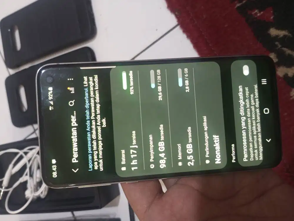 Samsung S10e ( Second )
