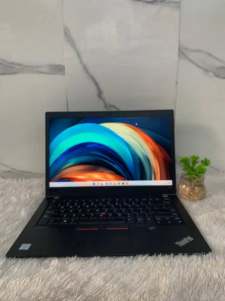 LENOVO THINKPAD T480S 	INTEL CORE I7-8650U RAM 16 GB SSD 256 GB