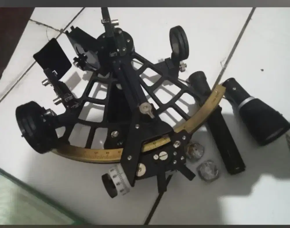 marine sextan meter