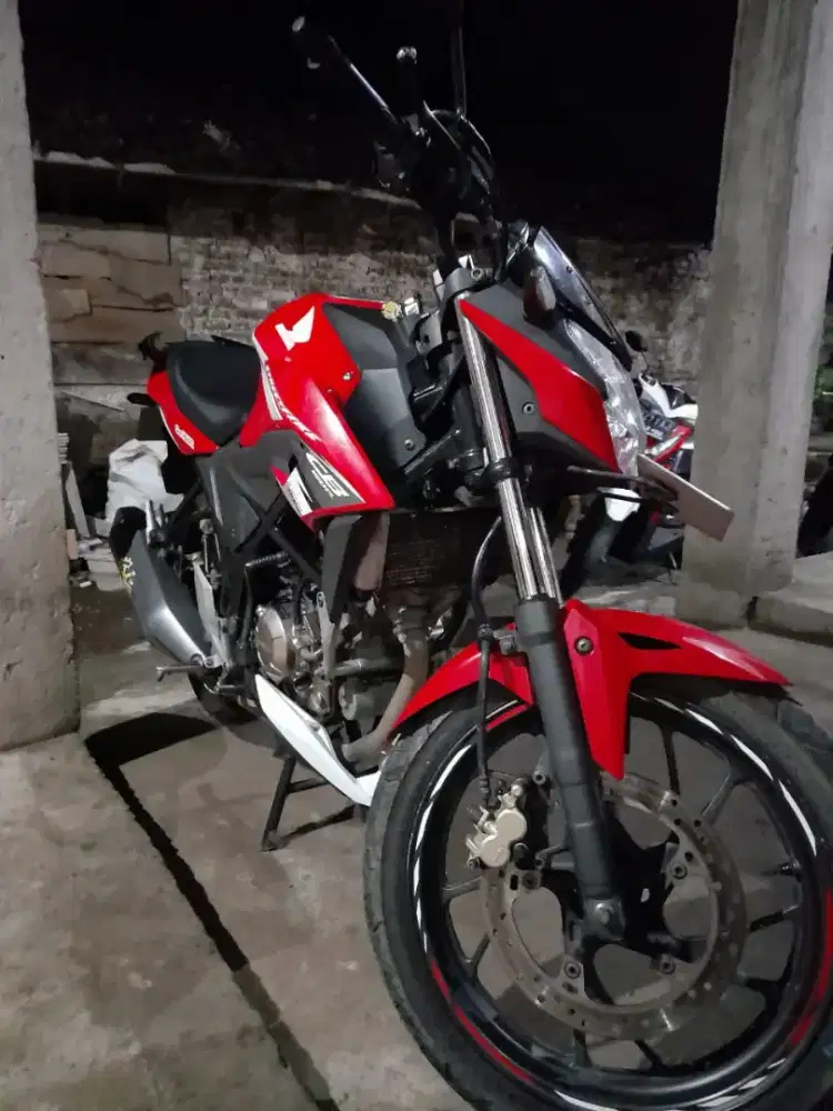 Cb 150R 2016 stretfire 2016 Plat L